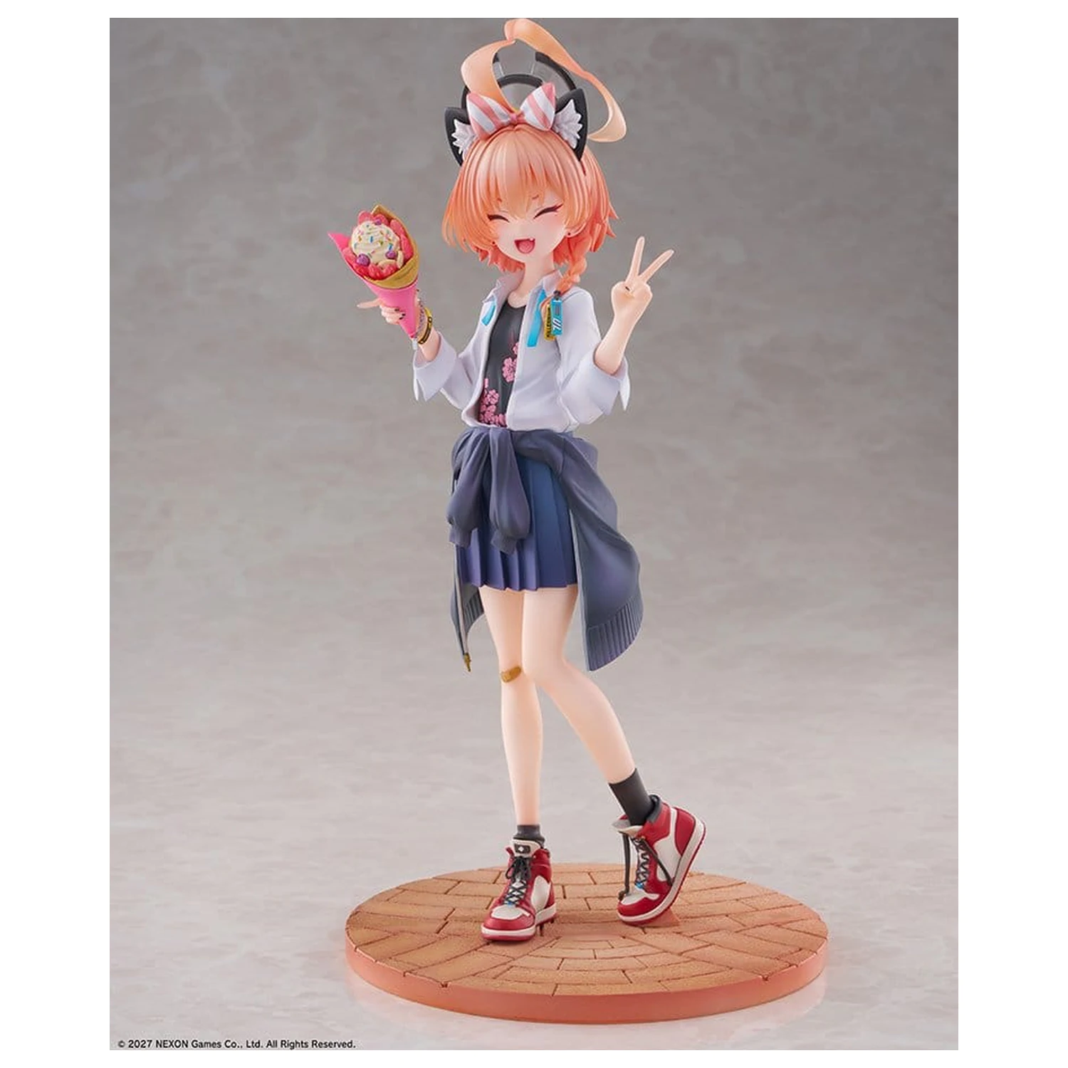 Blue Archive 1/7 Neru (School): Memorial Lobby Ver. PVC figura 22 cm termékfotó