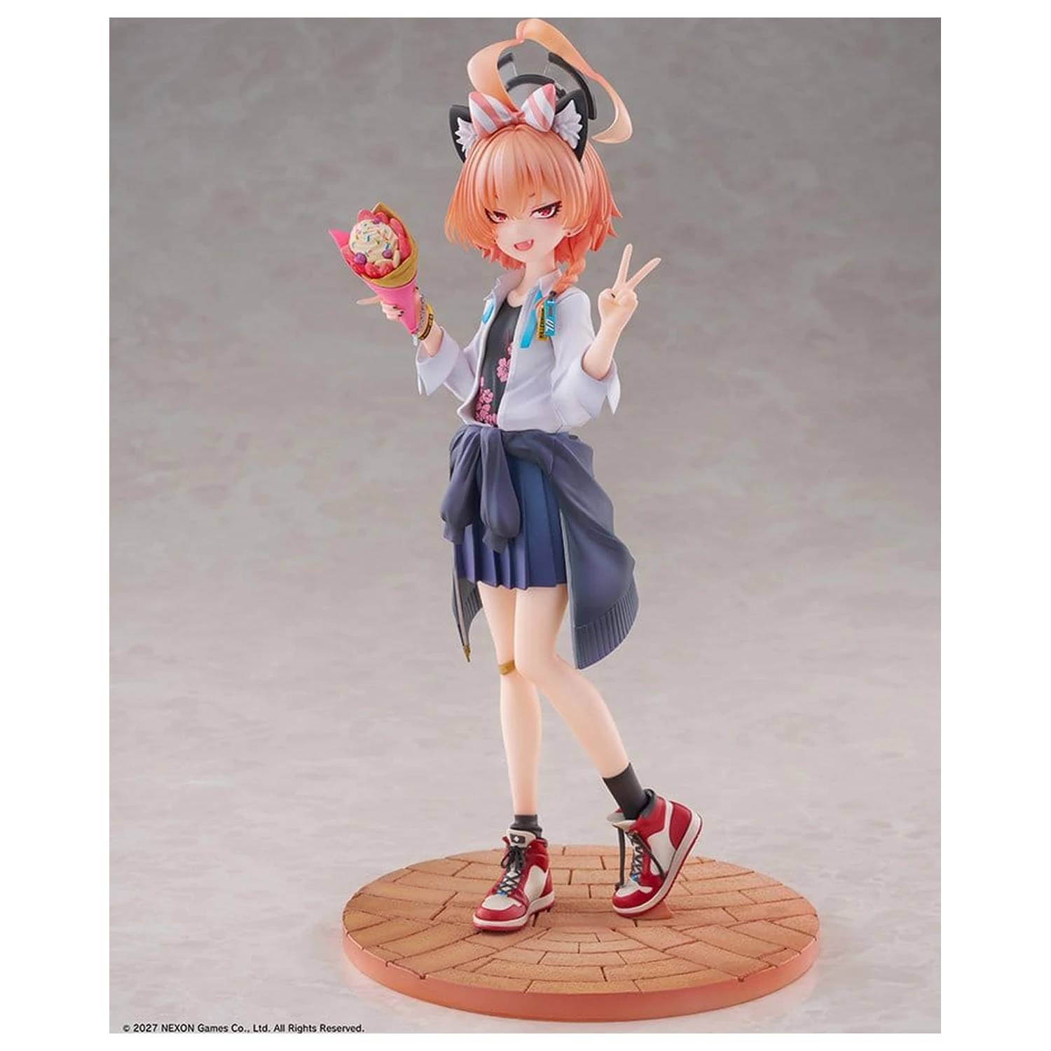 Blue Archive 1/7 Neru (School): Memorial Lobby Ver. PVC figura 22 cm termékfotó