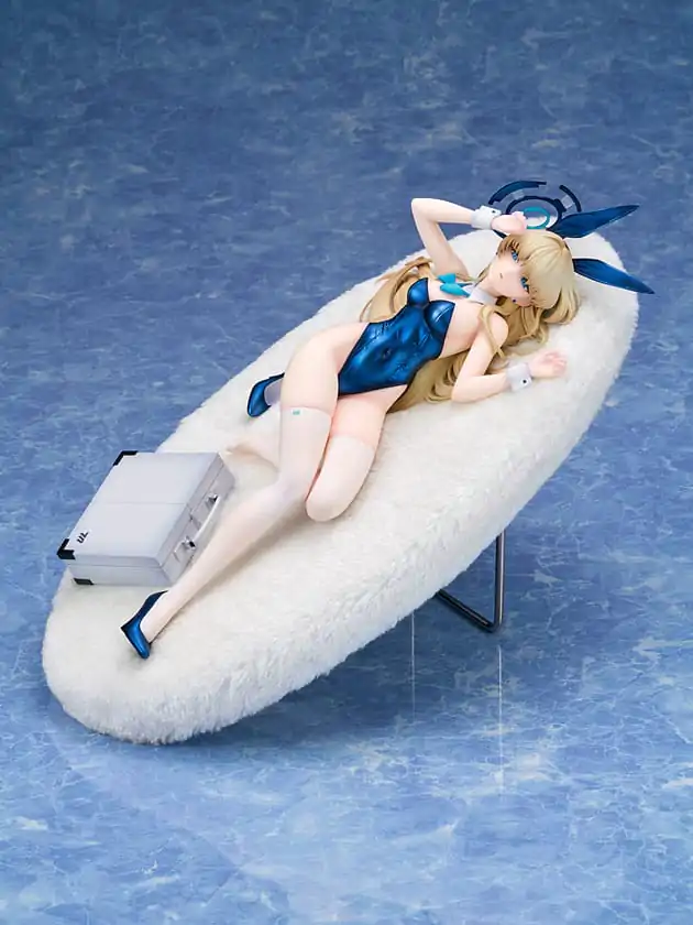 Blue Archive 1/7 Toki (Bunny Girl) Memorial Lobby Ver. PVC szobor figura 30 cm termékfotó