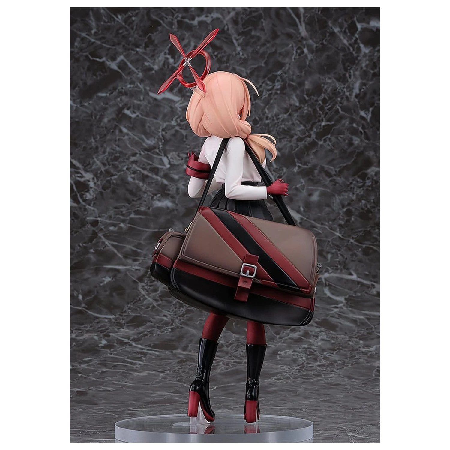 Blue Archive PVC figura 1/7 Chinatsu 25 cm termékfotó