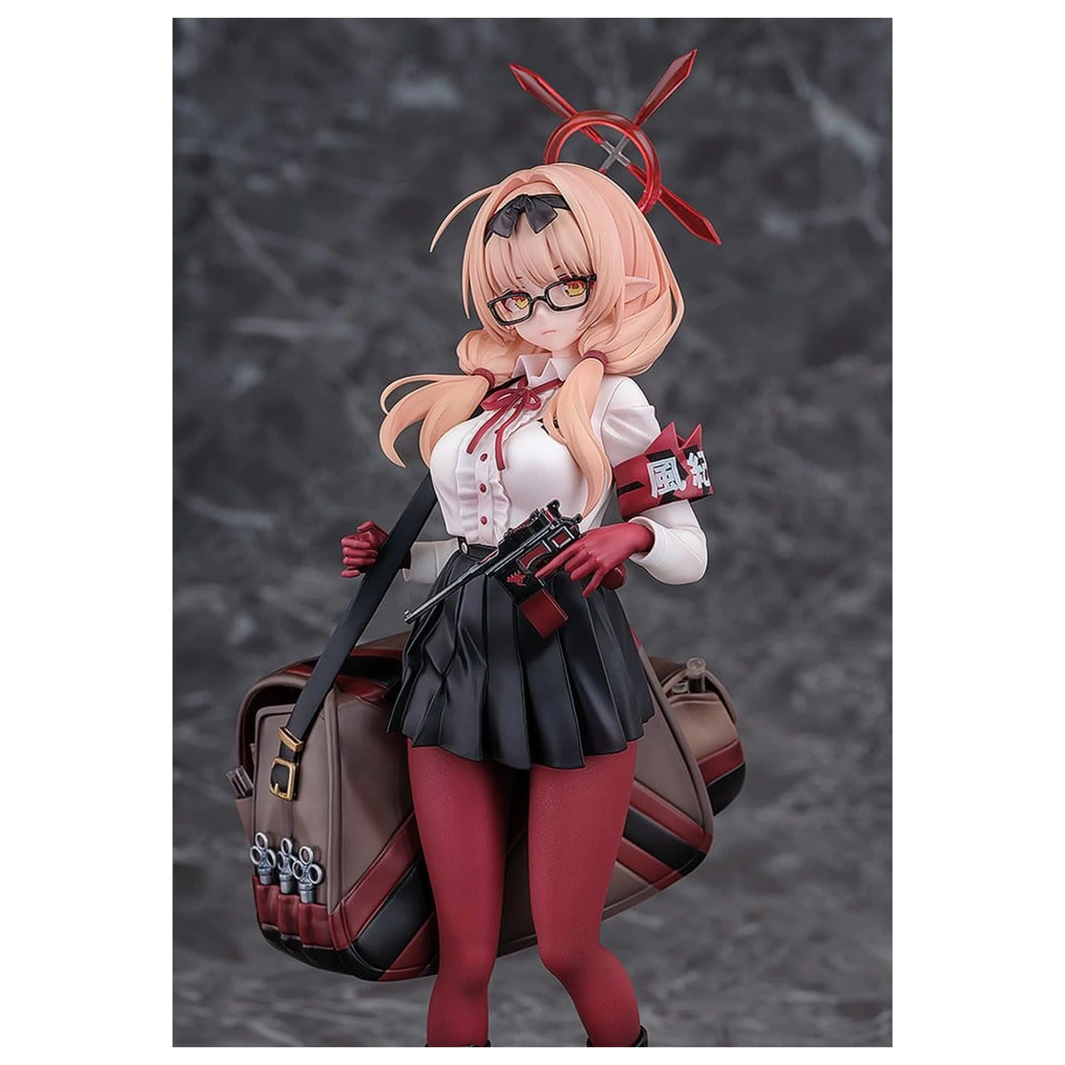 Blue Archive PVC figura 1/7 Chinatsu 25 cm termékfotó