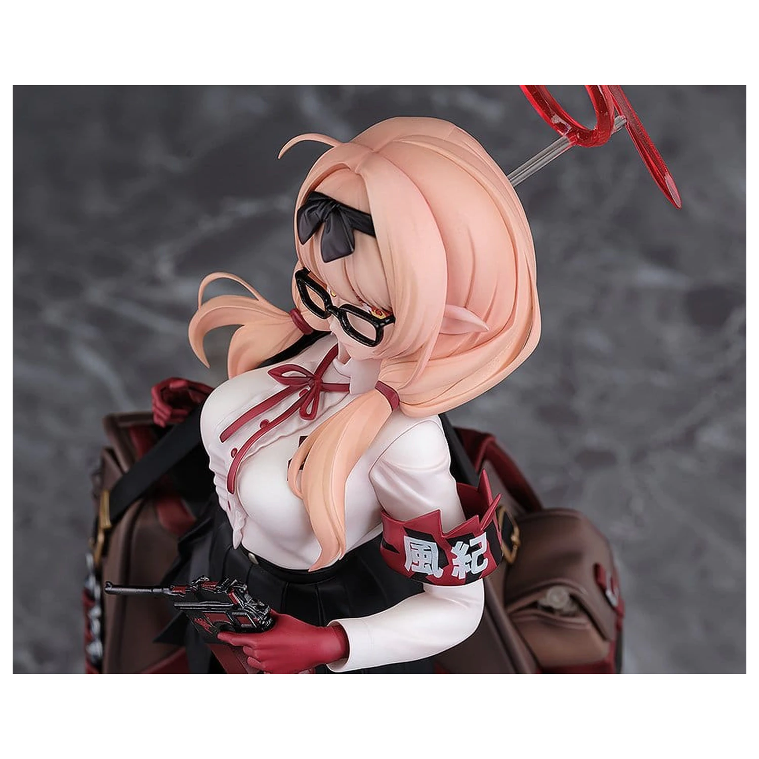 Blue Archive PVC figura 1/7 Chinatsu 25 cm termékfotó