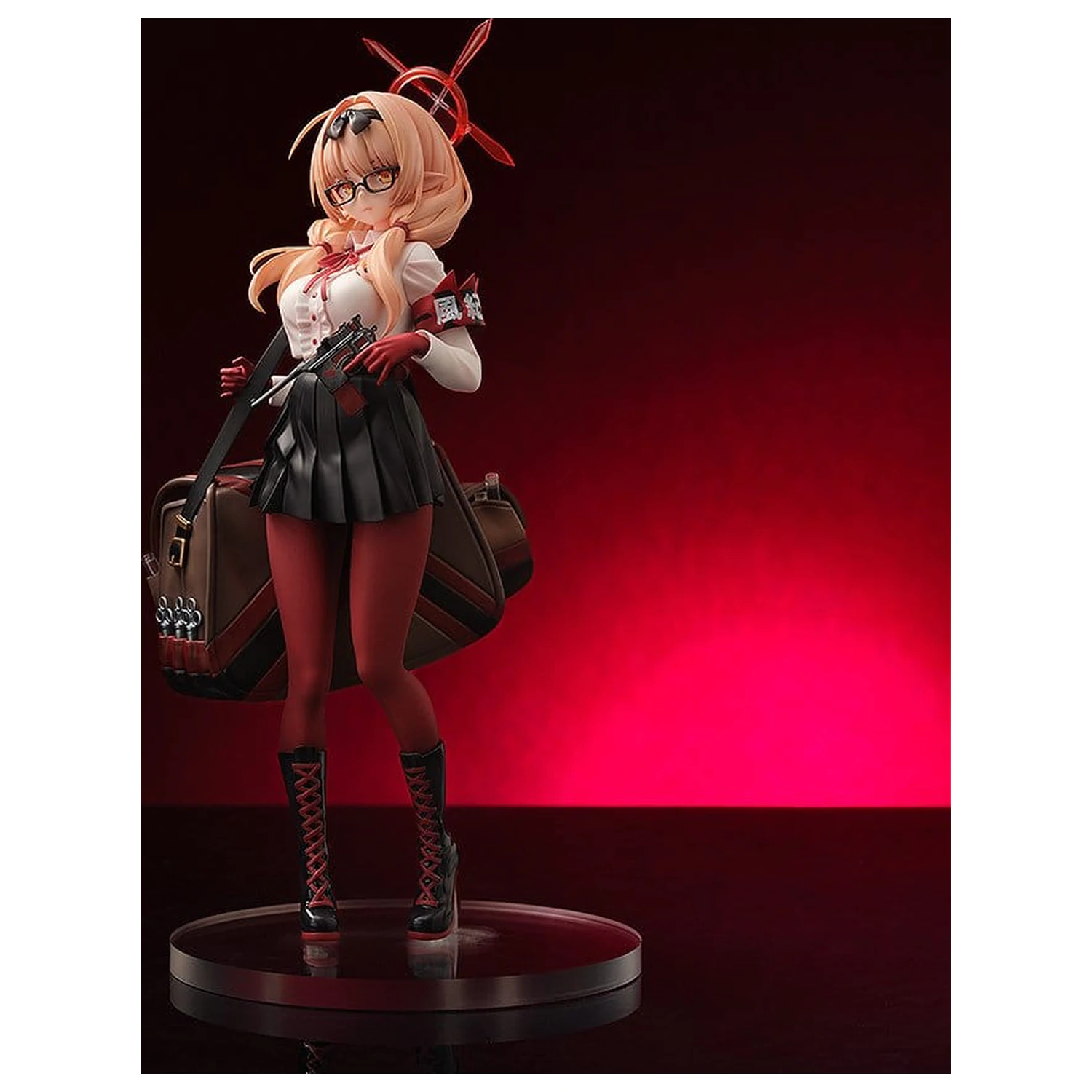 Blue Archive PVC figura 1/7 Chinatsu 25 cm termékfotó
