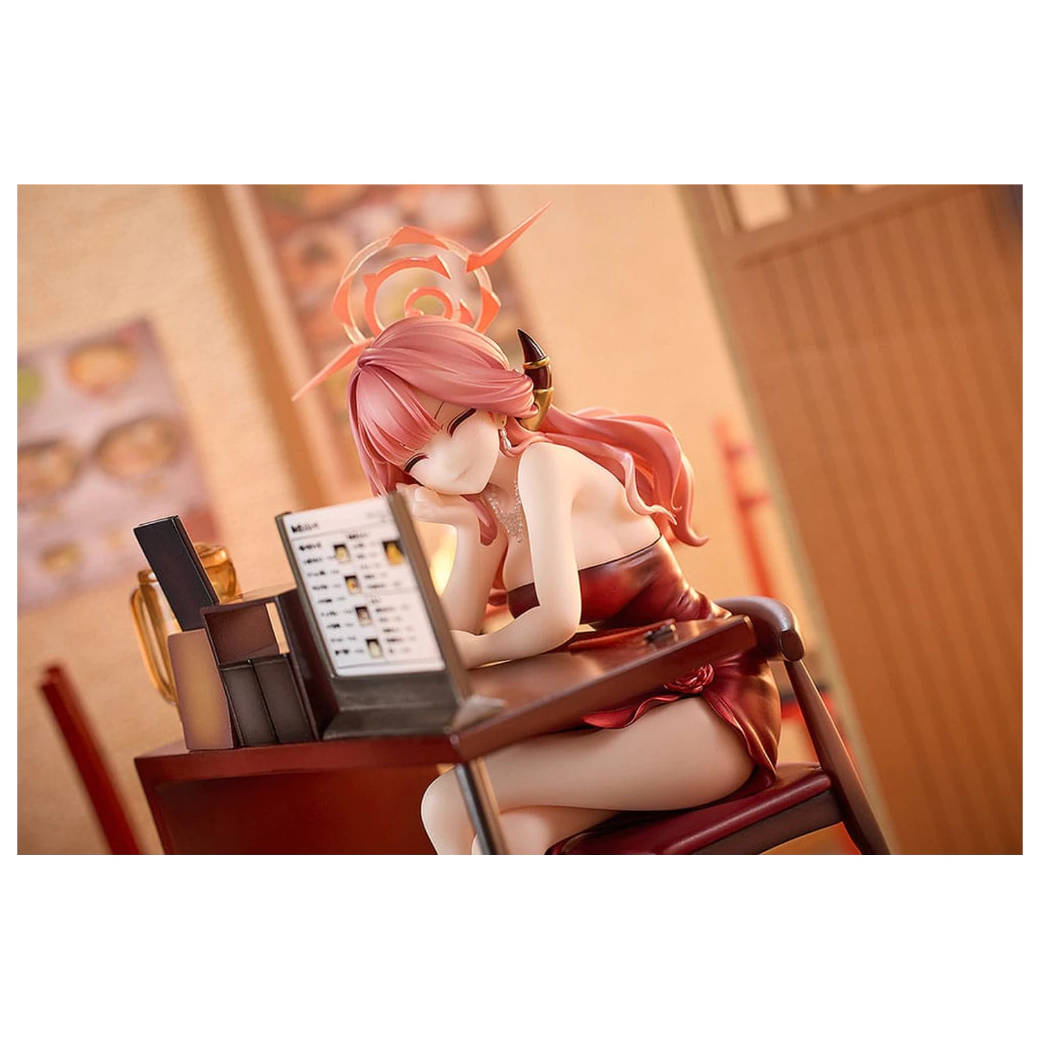 Blue Archive PVC szobor figura 1/7 Aru (Dress): Memorial Lobby Ver. 23 cm   termékfotó