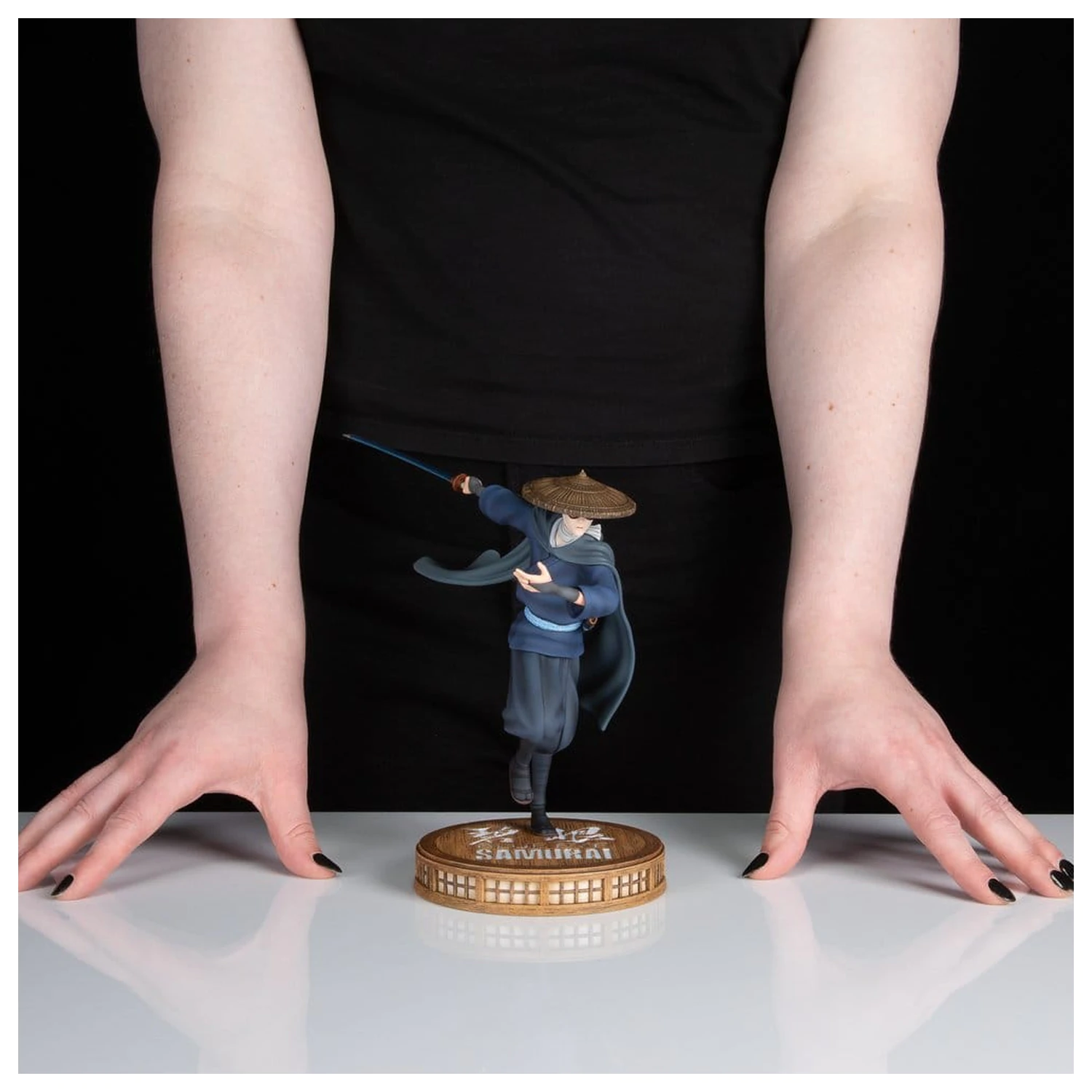 Blue Eye Samurai Mizu PVC szobor figura 20 cm    termékfotó