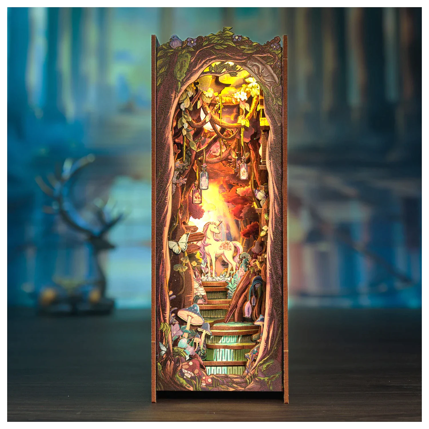 Book Nook Kit DIY The Grace of the Forest 89pc + LED Light termékfotó