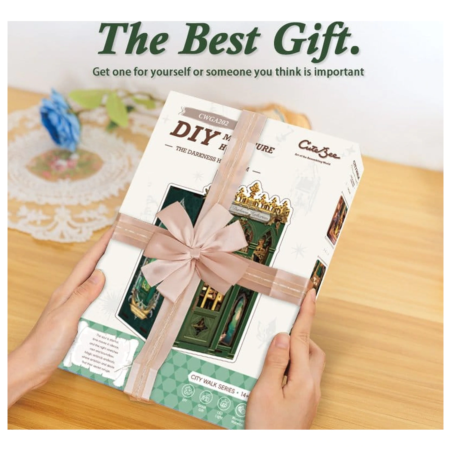 Book Nook The Darkness Herbarium 17 x 12 cm  termékfotó