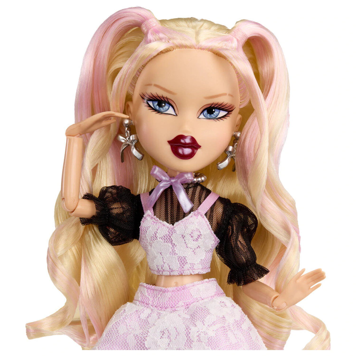 Bratz Stylin Birthday Cloe játék baba és póló termékfotó