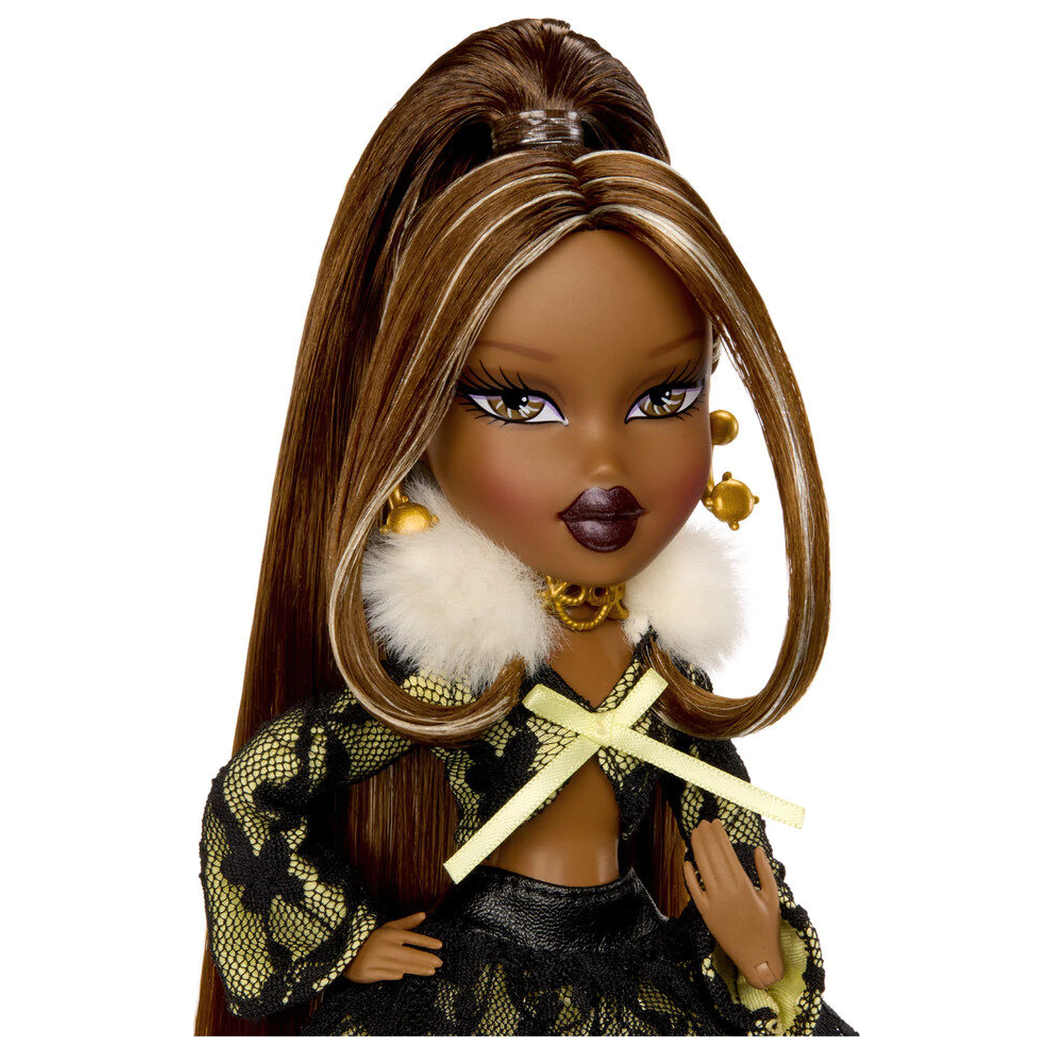 Bratz Stylin Birthday Sasha játék baba és póló termékfotó