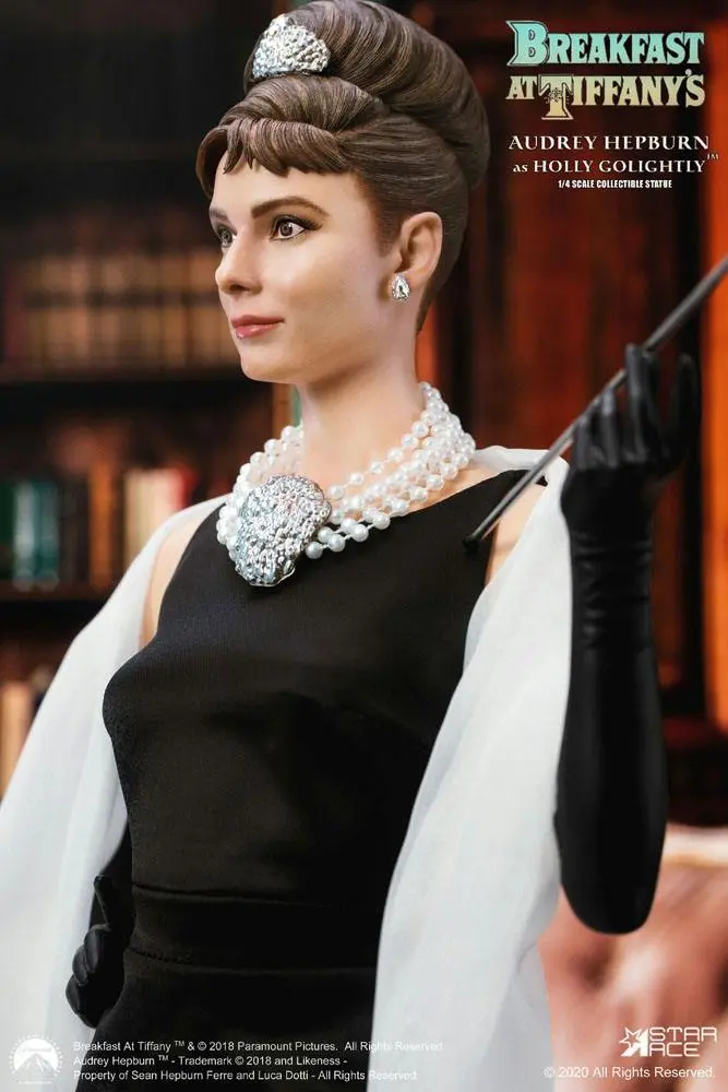 Breakfast at Tiffany's 1/4 Holly Golight (Audrey Hepburn) szobor figura 52 cm termékfotó