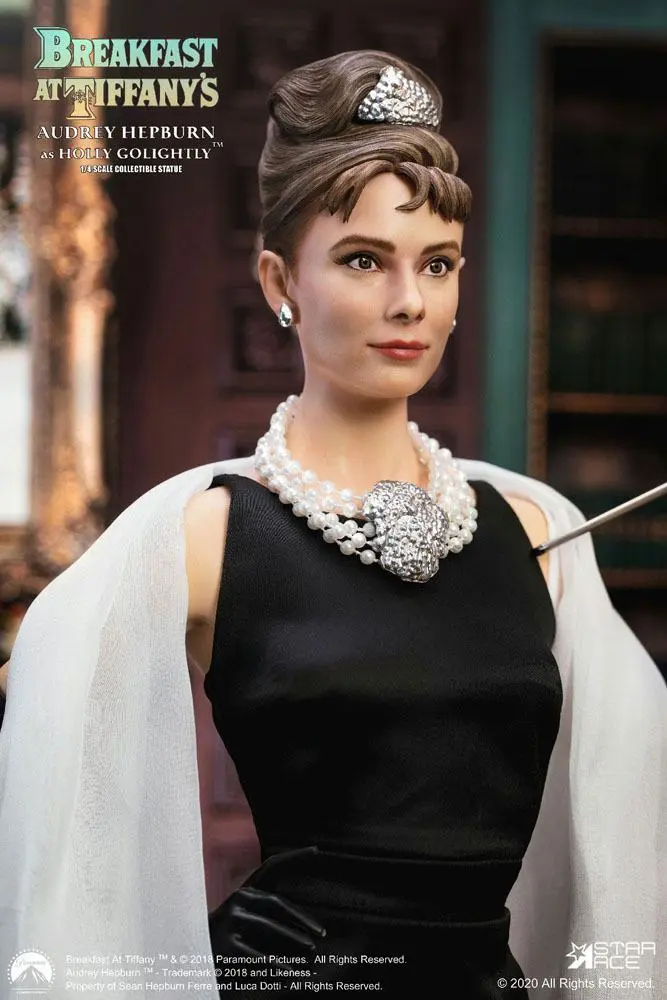 Breakfast at Tiffany's 1/4 Holly Golight (Audrey Hepburn) szobor figura 52 cm termékfotó