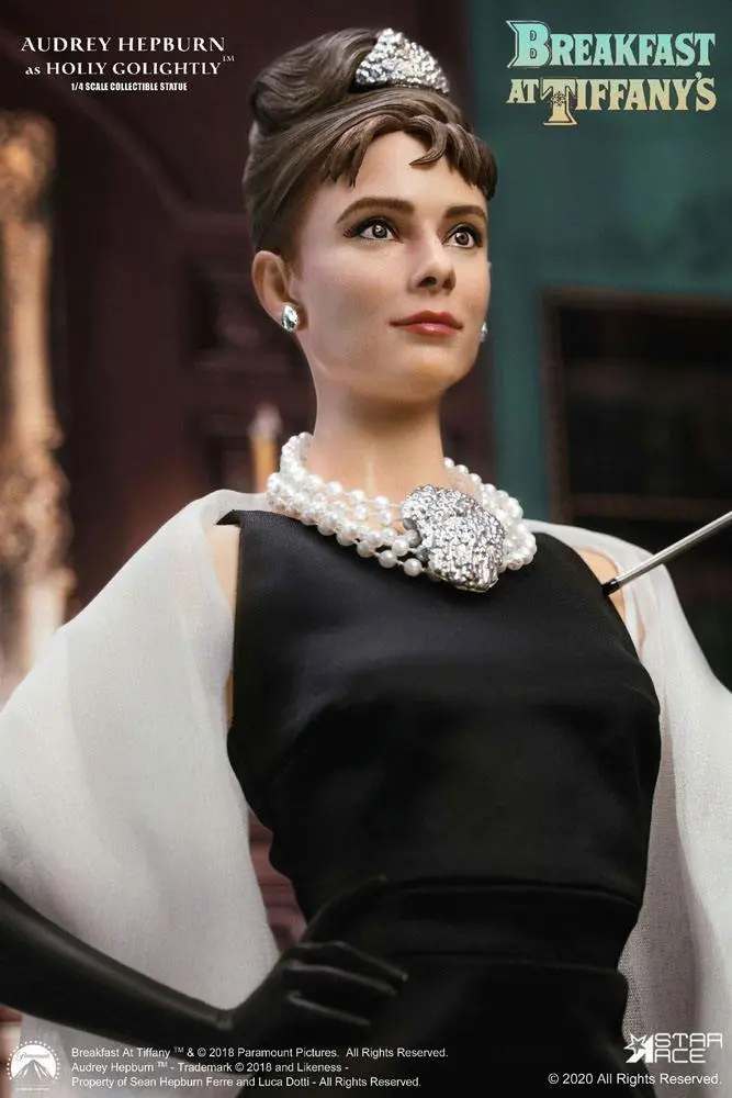 Breakfast at Tiffany's 1/4 Holly Golight (Audrey Hepburn) szobor figura 52 cm termékfotó