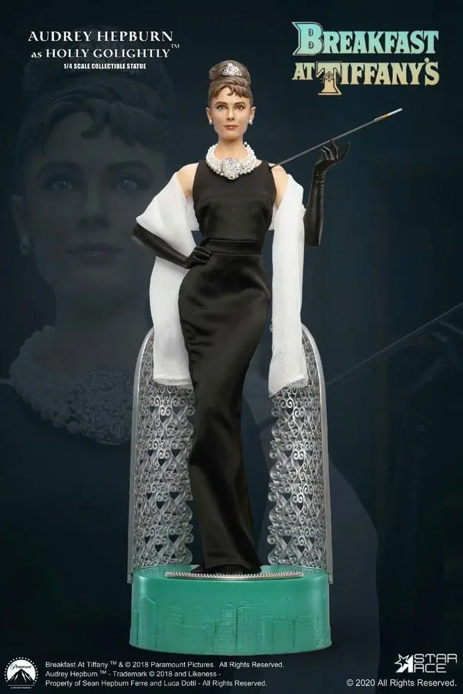 Breakfast at Tiffany's 1/4 Holly Golight (Audrey Hepburn) szobor figura 52 cm termékfotó