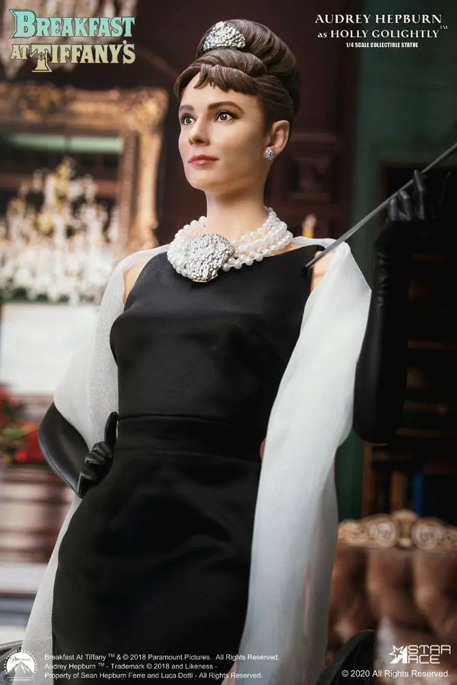 Breakfast at Tiffany's 1/4 Holly Golight (Audrey Hepburn) szobor figura 52 cm termékfotó