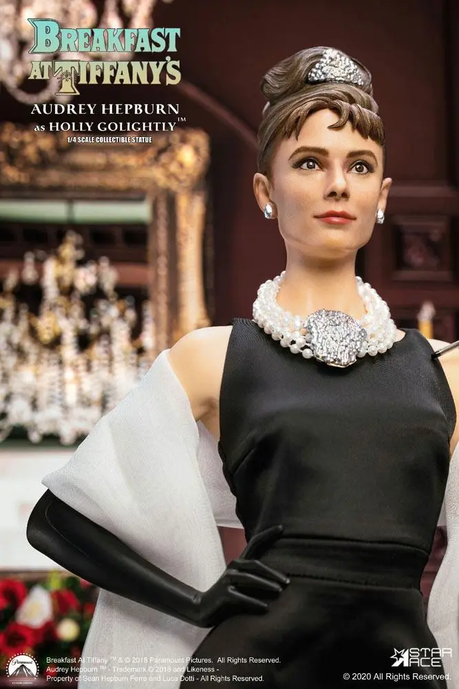 Breakfast at Tiffany's 1/4 Holly Golight (Audrey Hepburn) szobor figura 52 cm termékfotó
