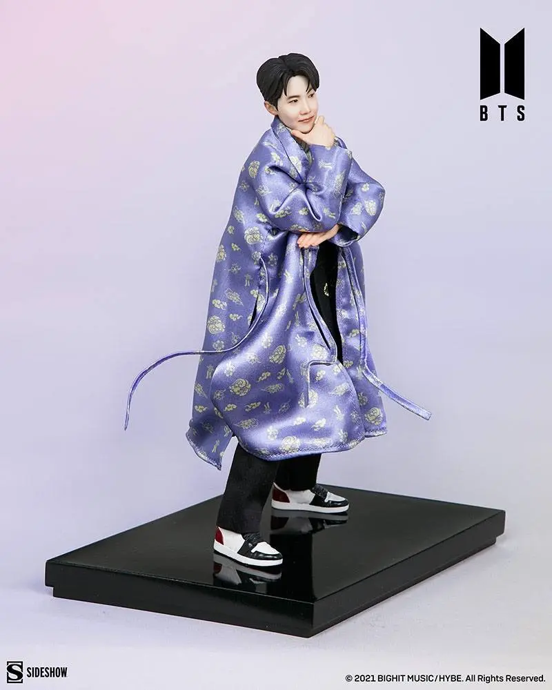 BTS Idol Collection J-hope Deluxe PVC szobor figura 24 cm termékfotó