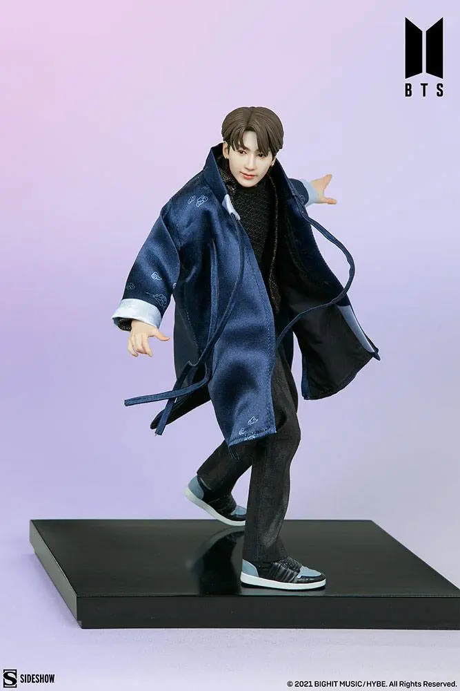 BTS Idol Collection Jung Kook Deluxe PVC szobor figura 23 cm termékfotó