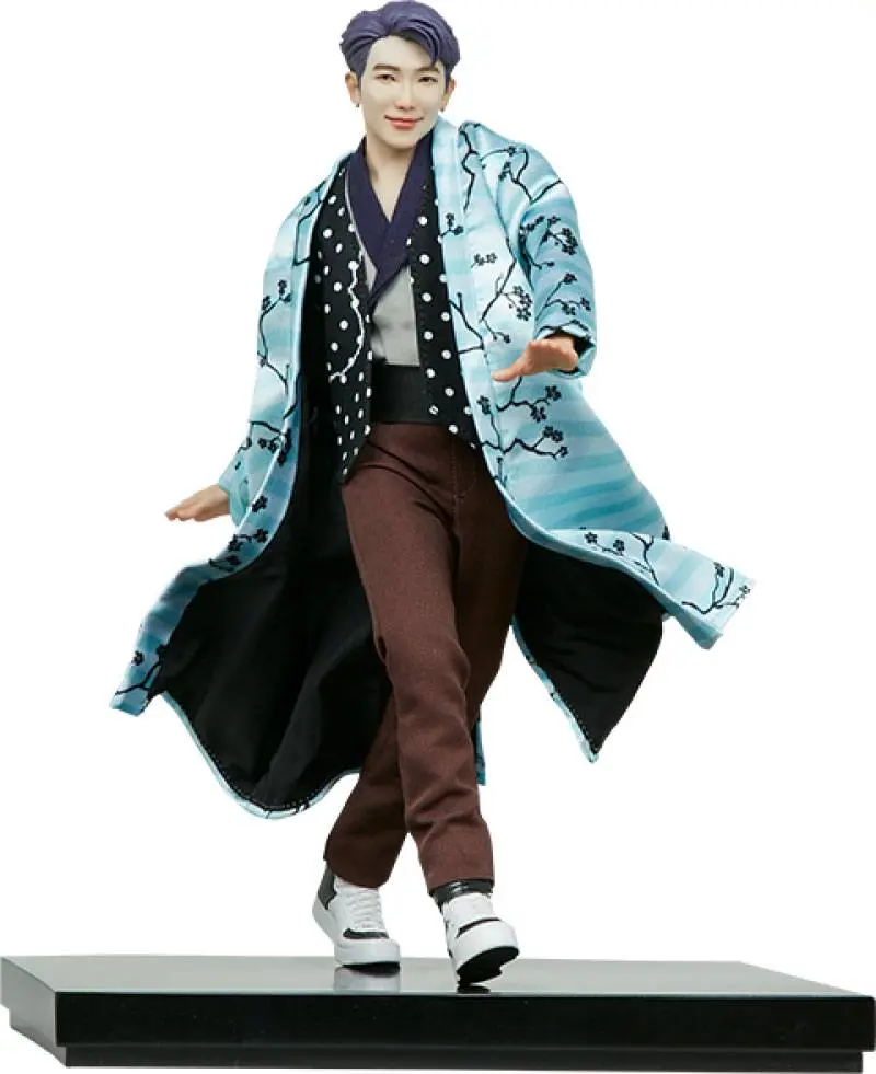 BTS Idol Collection PVC szobor figura RM Deluxe 23 cm termékfotó