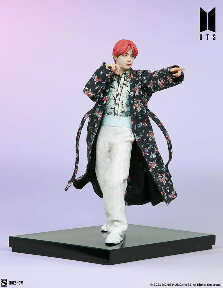 BTS Idol Collection V Deluxe PVC szobor figura 23 cm termékfotó