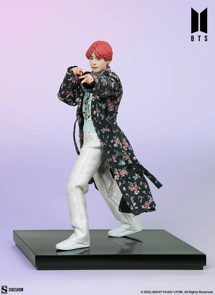 BTS Idol Collection V Deluxe PVC szobor figura 23 cm termékfotó