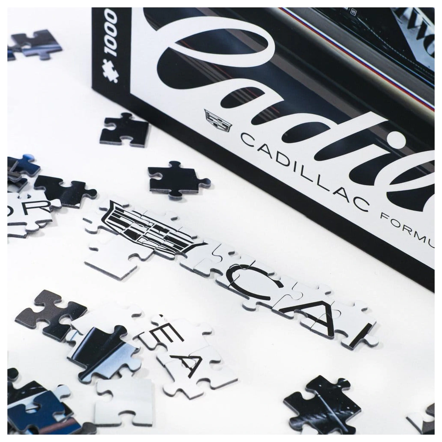 Cadillac Formula 1 Team 2026 1000 darabos puzzle termékfotó