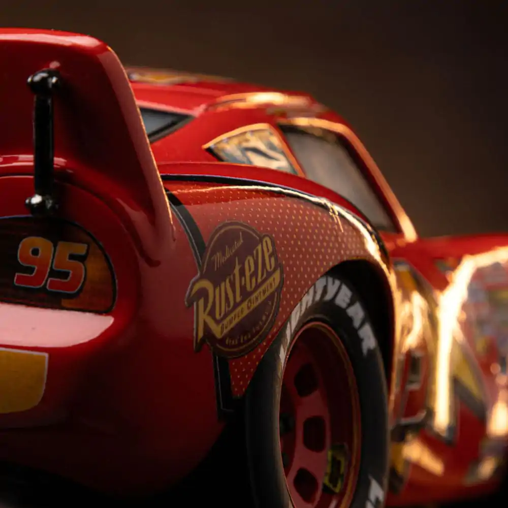 Cars Art Scale 1/10 Lightning Mcqueen szobor figura 11 cm termékfotó