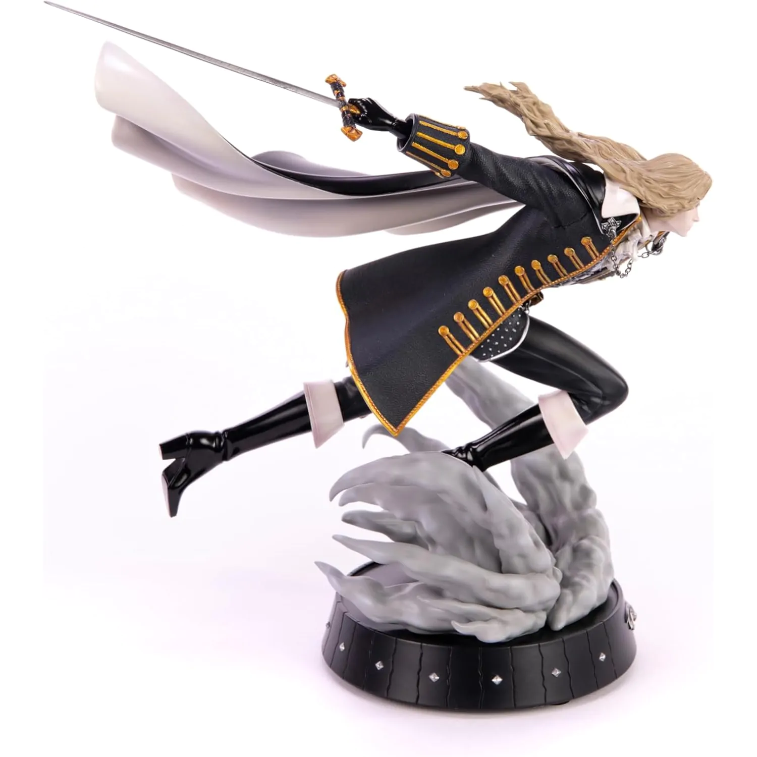 Castlevania Symphony of the Night Dash Attack Alucard szobor figura 30 cm termékfotó