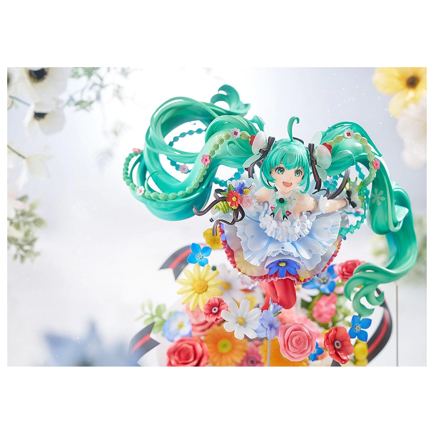 Character Vocal Series 01: Hatsune Miku 1/7 Hatsune Miku: Japan Live Tour 2025 Blooming PVC szobor figura 32 cm termékfotó
