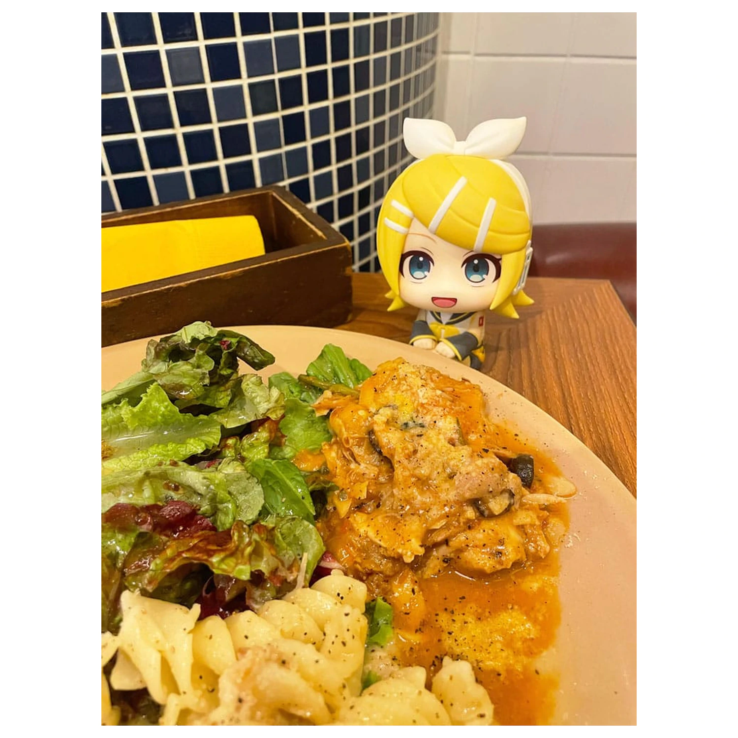 Character Vocal Series: Kagamine Rin/Len Look Up Kagamine Rin PVC szobor figura 11 cm  termékfotó