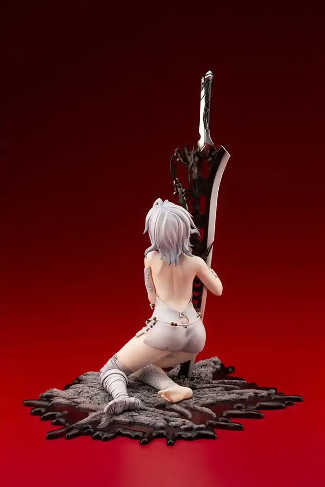 Code Vein ARTFXJ 1/7 Io cuddling the sword szobor figura 24 cm termékfotó