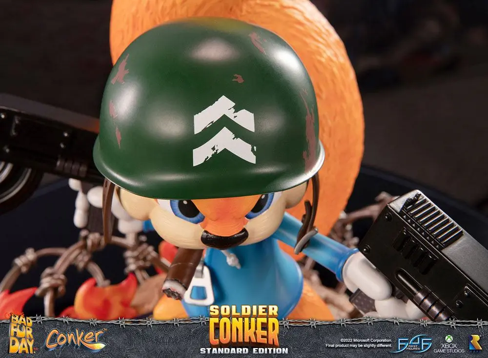 Conker: Conker's Bad Fur Day Soldier Conker szobor figura 33 cm termékfotó