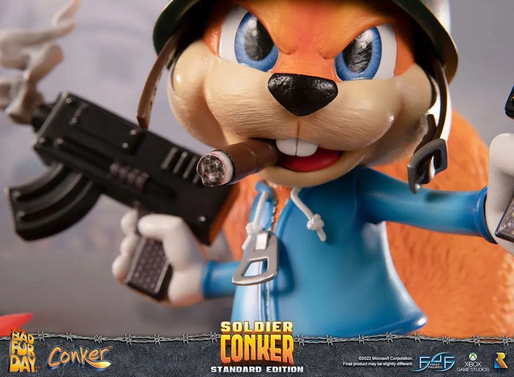 Conker: Conker's Bad Fur Day Soldier Conker szobor figura 33 cm termékfotó