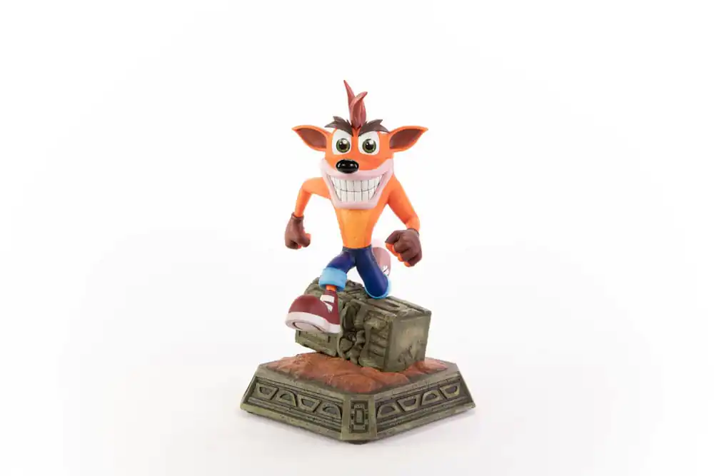 Crash Bandicoot Crash Bandicoot Classic szobor figura 32 cm termékfotó