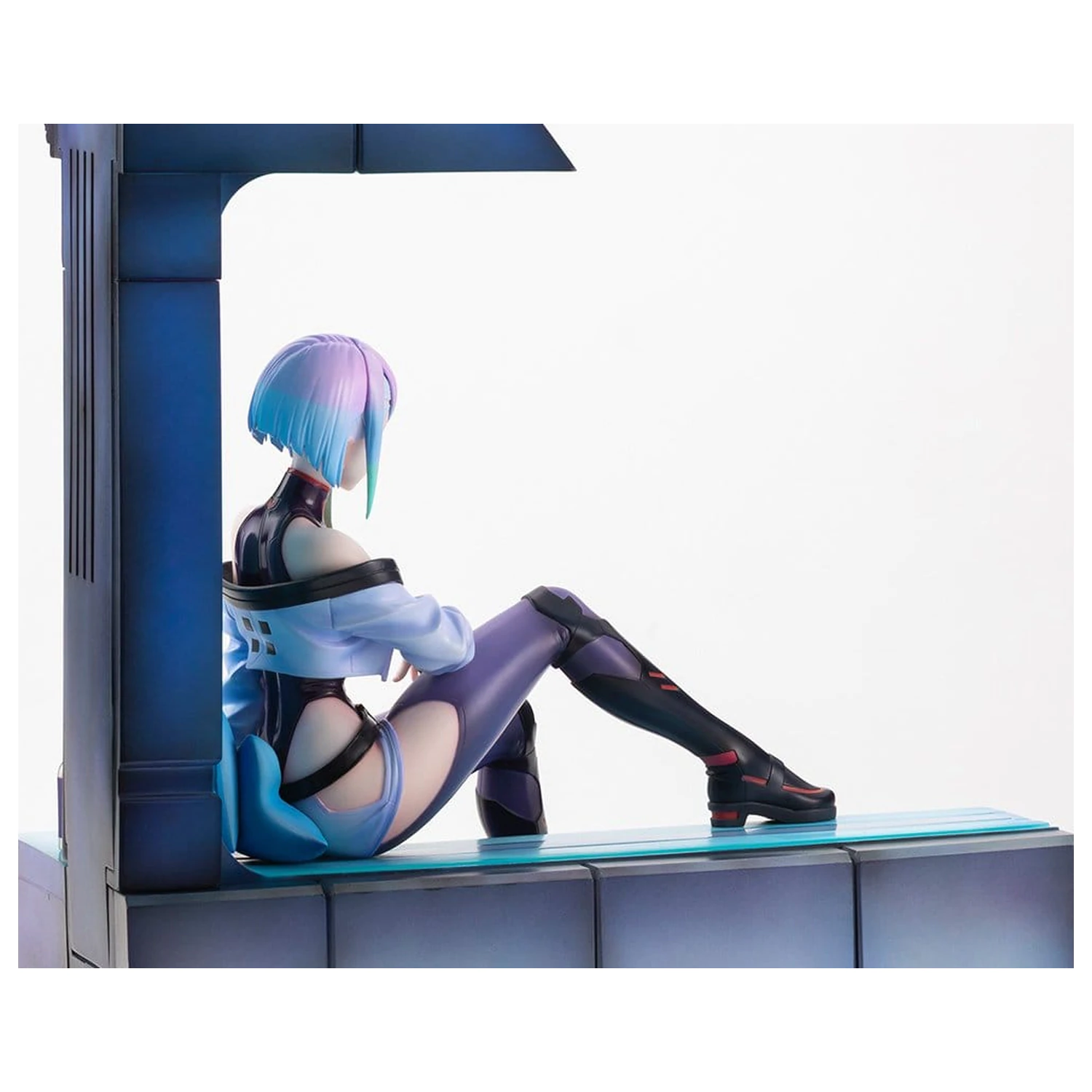 Cyberpunk: Edgerunners 1/7 Lucy PVC figura 28 cm termékfotó