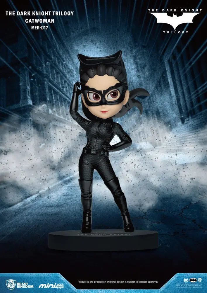 Dark Knight Trilogy Mini Egg Attack Catwoman figura 8 cm termékfotó