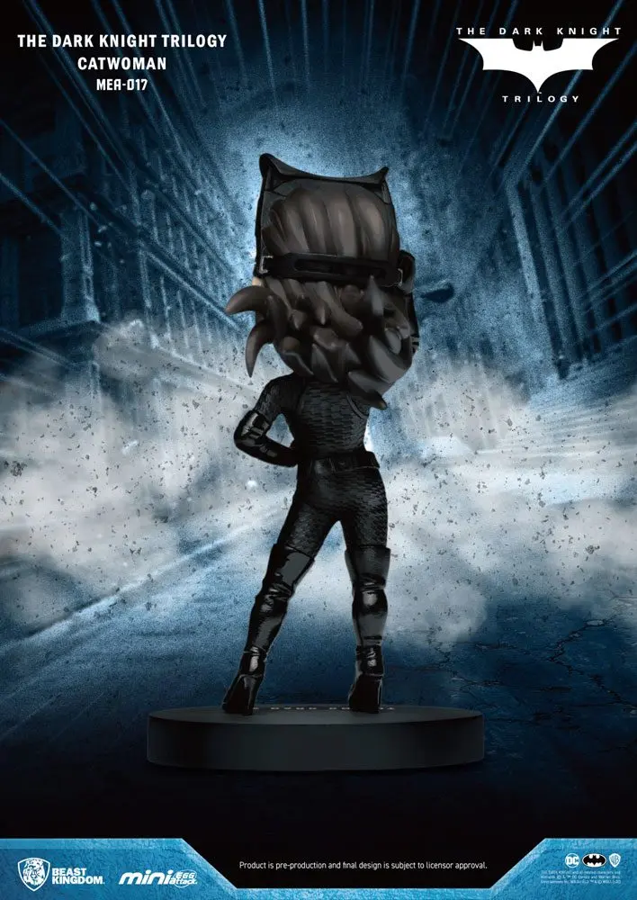 Dark Knight Trilogy Mini Egg Attack Catwoman figura 8 cm termékfotó