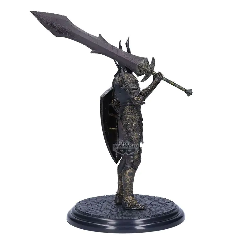 Dark Souls Black Knight Sculpt Collection figura 20cm termékfotó