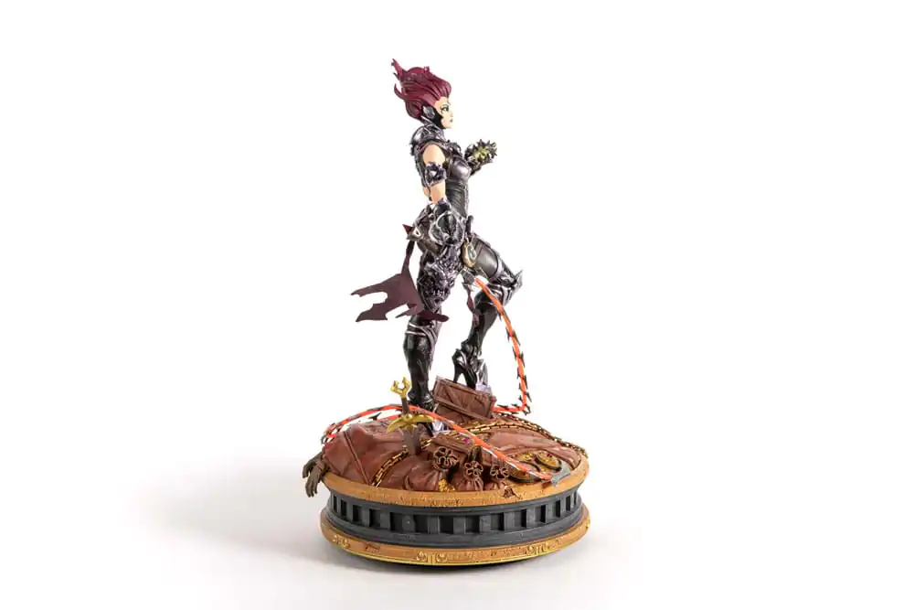 Darksiders Fury szobor figura 45 cm termékfotó