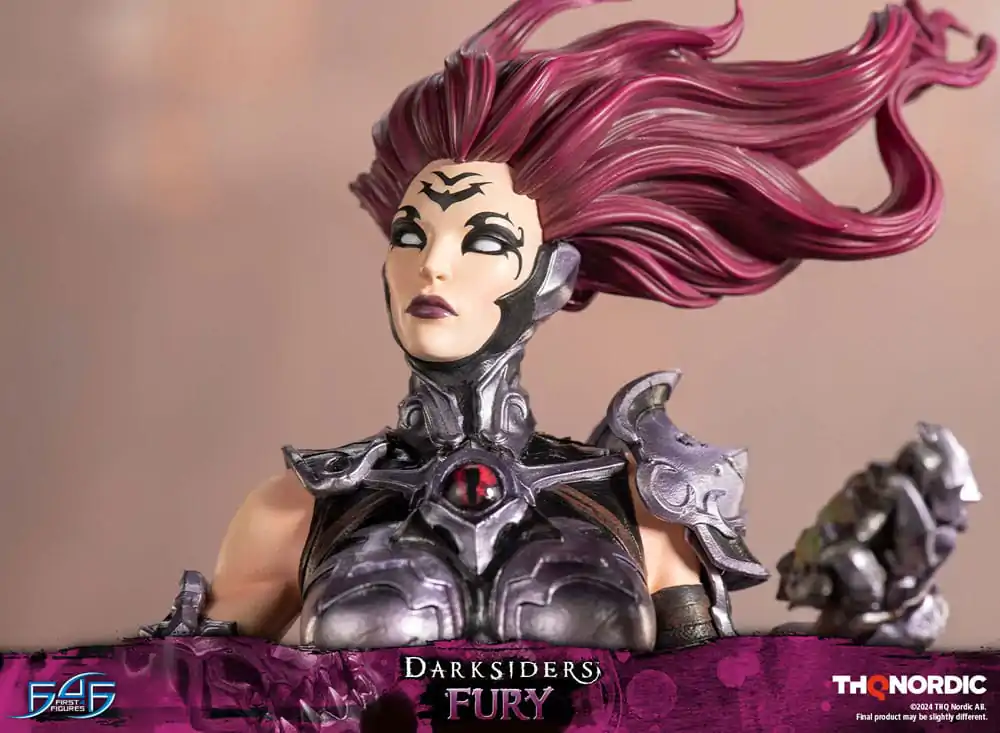 Darksiders Fury szobor figura 45 cm termékfotó