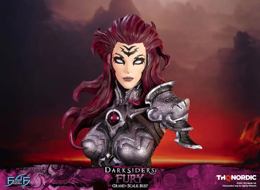 Darksiders Grand Scale Fury mellszobor figura 39 cm termékfotó