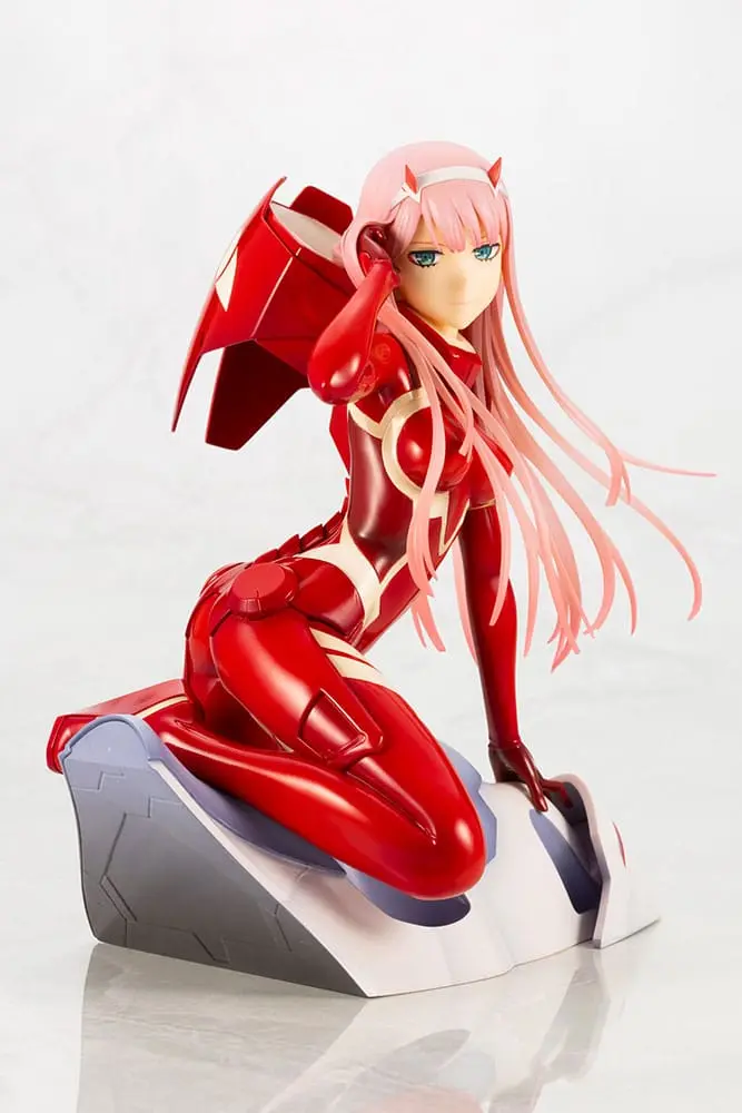 Darling in the Franxx 1/7 Zero Two PVC szobor figura 17 cm termékfotó