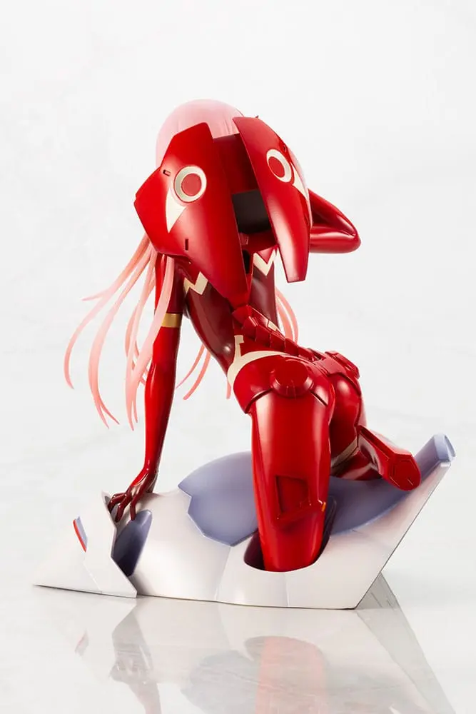 Darling in the Franxx 1/7 Zero Two PVC szobor figura 17 cm termékfotó