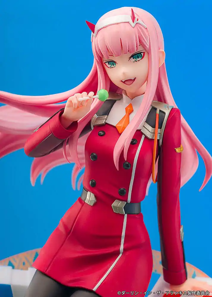 Darling in the Franxx 1/7 Zero Two PVC szobor figura 24 cm termékfotó