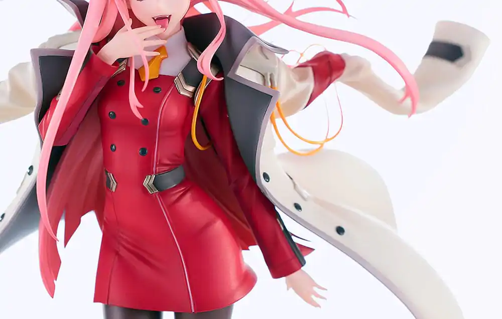 Darling in the Franxx 1/7 Zero Two PVC szobor figura 25 cm termékfotó