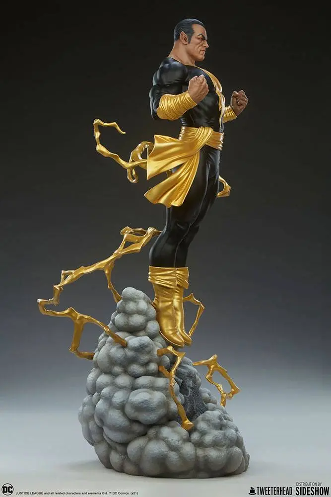 DC Comic Black Adam Maquette figura 53 cm termékfotó