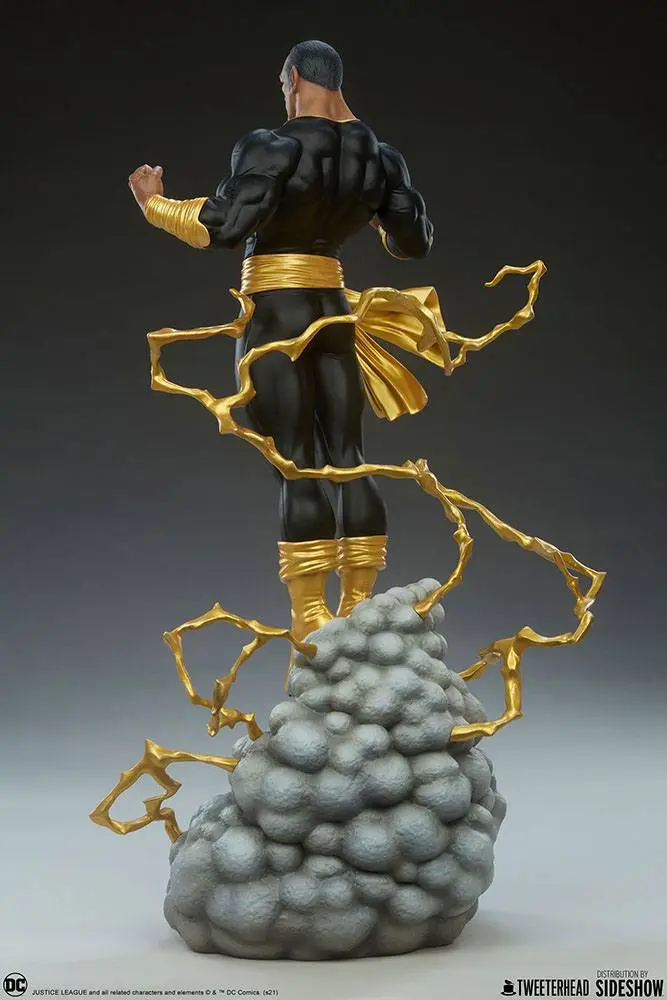 DC Comic Black Adam Maquette figura 53 cm termékfotó