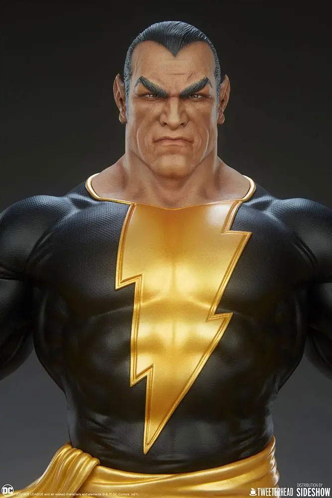 DC Comic Black Adam Maquette figura 53 cm termékfotó