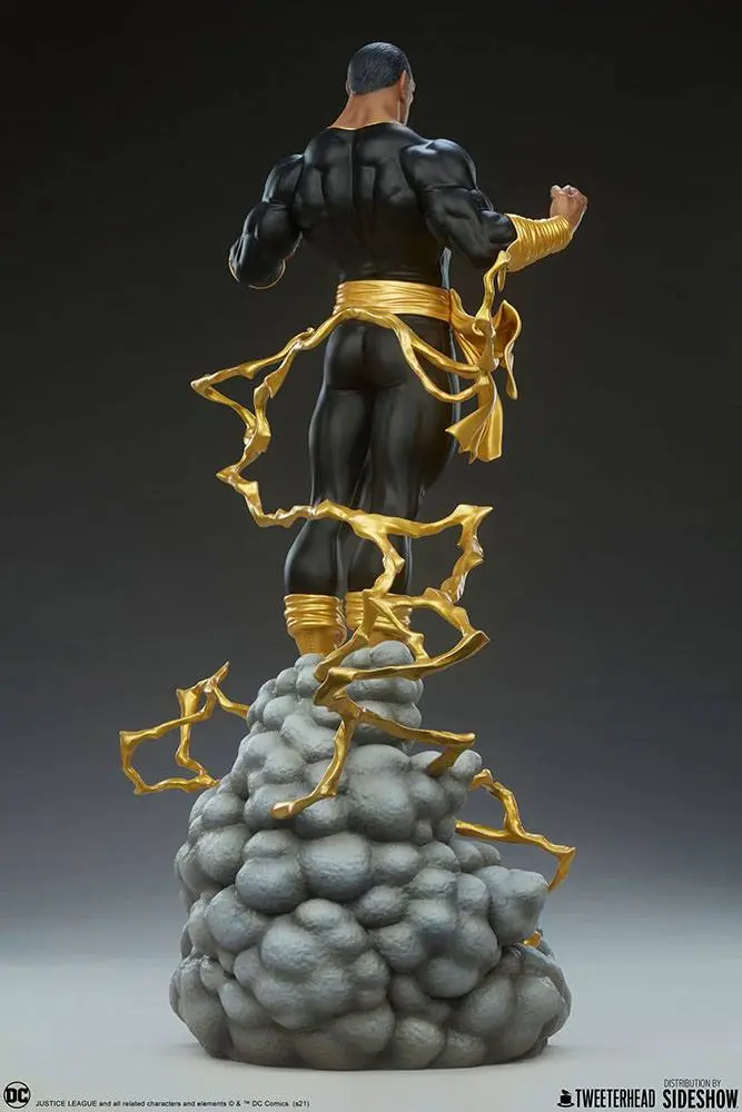 DC Comic Black Adam Maquette figura 53 cm termékfotó