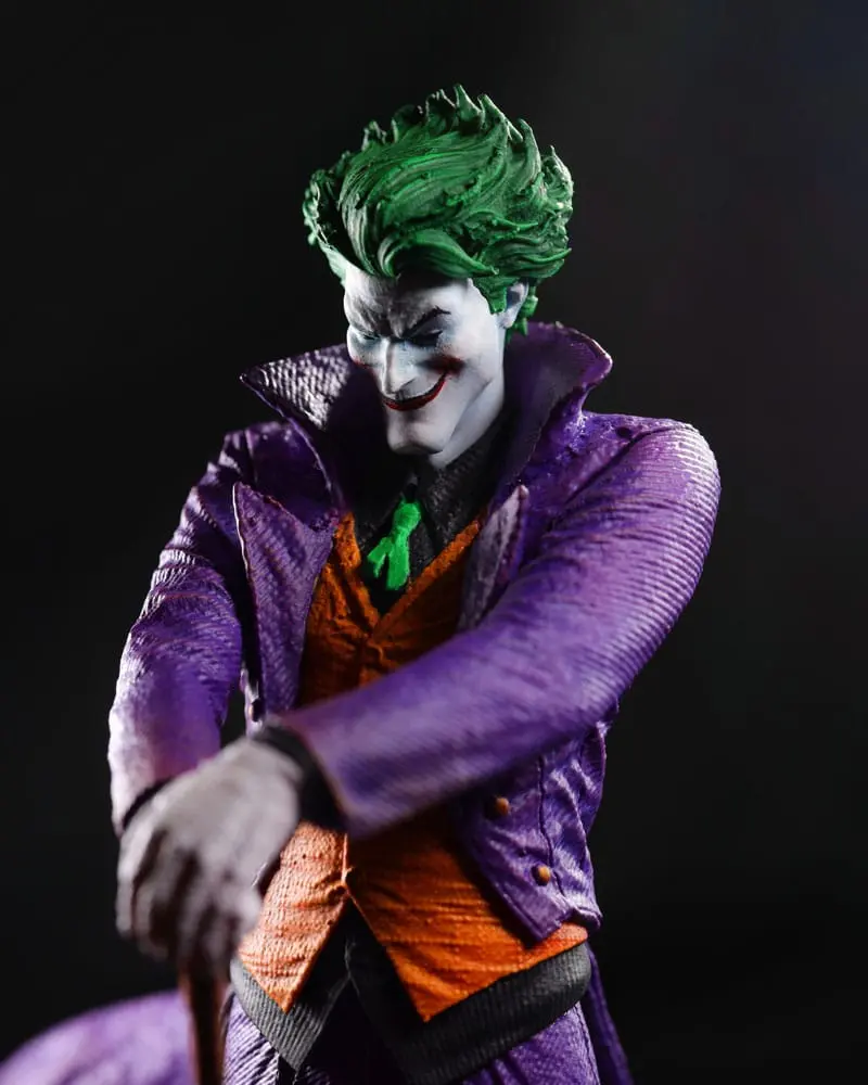 DC Comics 1/10 The Joker by Guillem March szobor figura 18 cm termékfotó