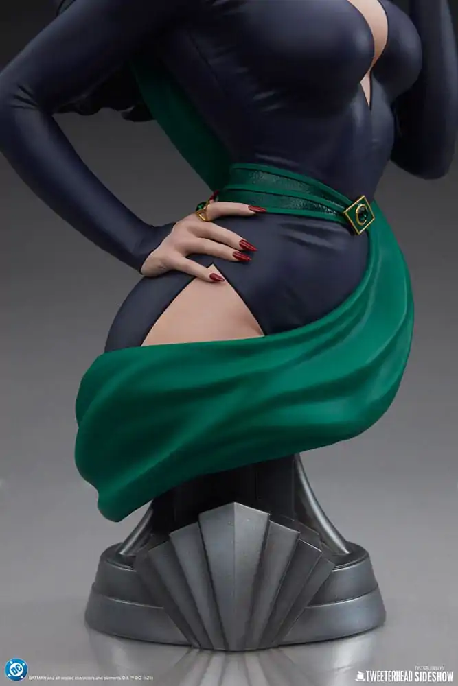 DC Comics 1/3 Catwoman mellszobor figura 39 cm termékfotó